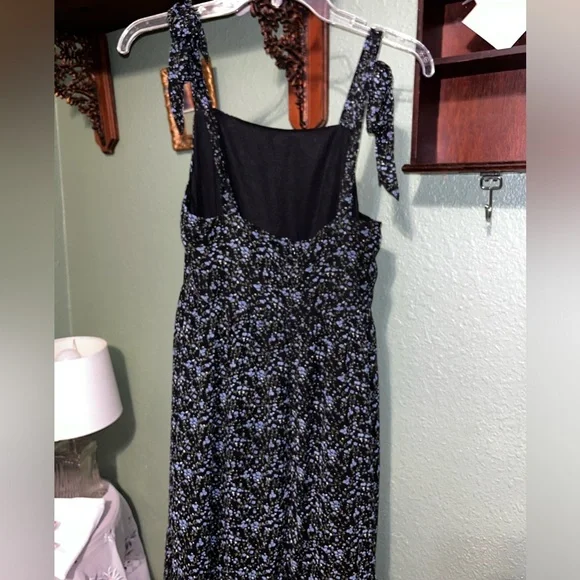 Lulu’s Glad to Meet You Black Floral Print Tie-Strap Tiered Maxi Dress sundress - Picture 8 of 10